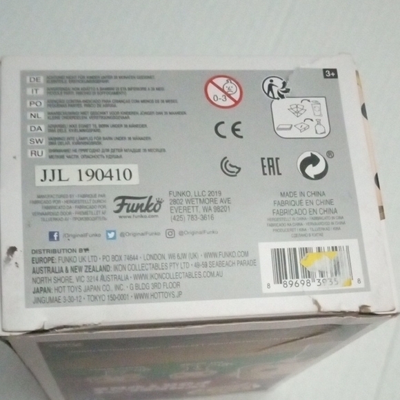 Funko Pop! Wheel of Fortune Figure in Silver Dress - Picture 6 of 8